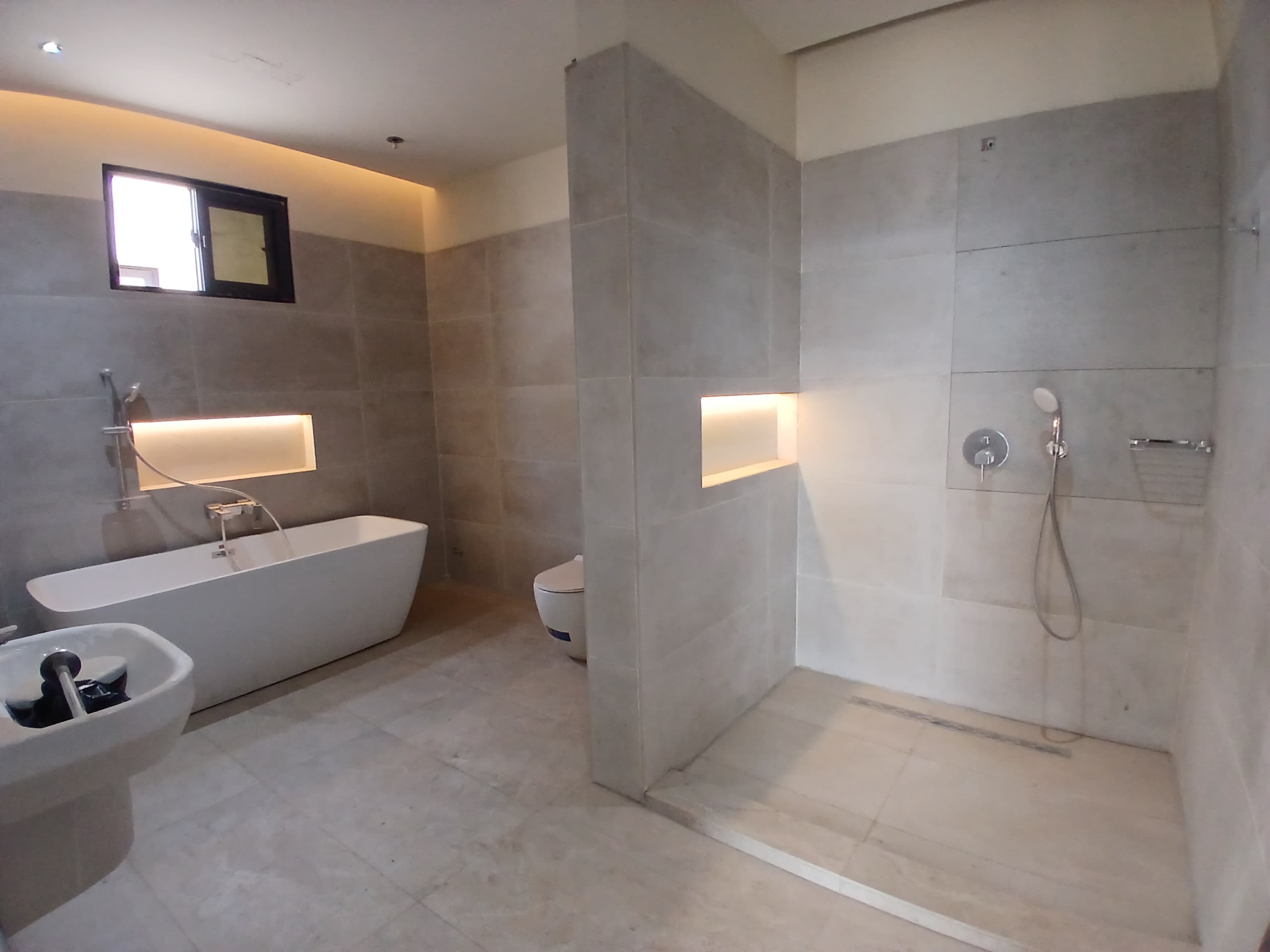 4.5-Bedroom Semi-Furnished Townhouses For Sale